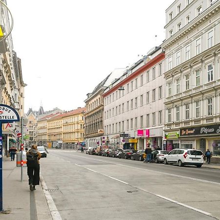 Backpacker Apartment Naschmarkt Wenen Buitenkant foto