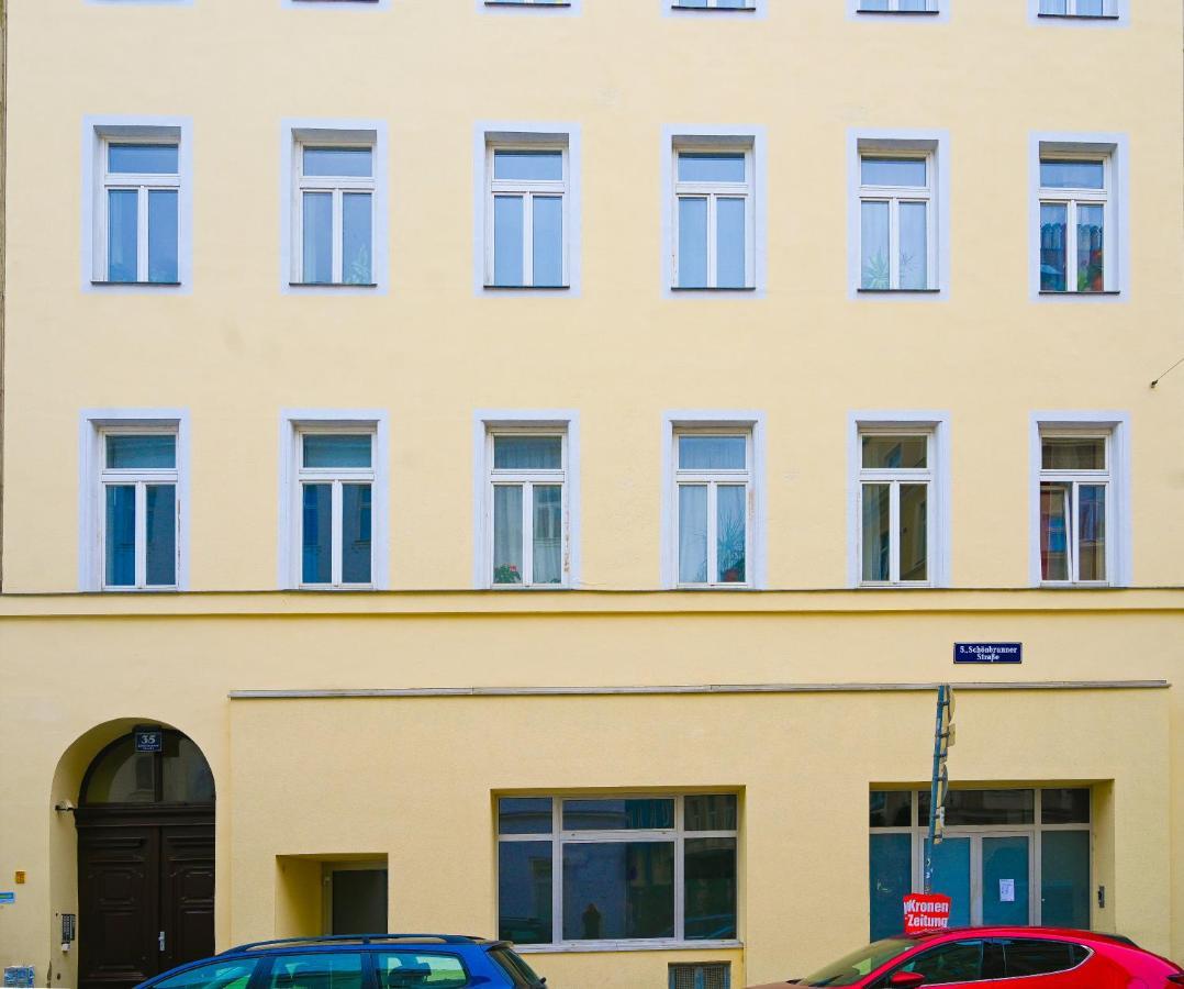 Backpacker Apartment Naschmarkt Wenen Buitenkant foto
